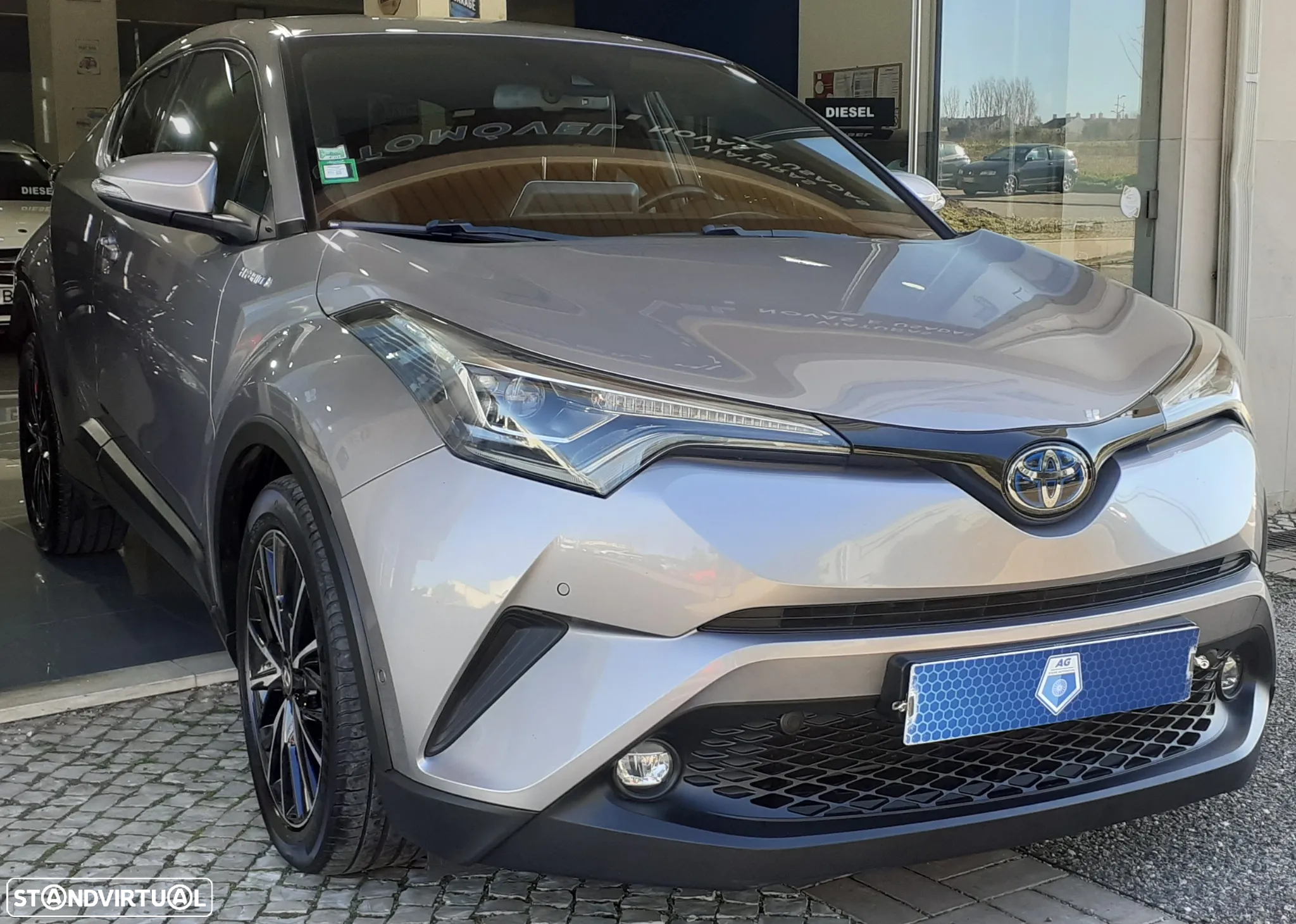 Toyota C-HR 1.8 HSD Exclusive+P.Luxury - 2