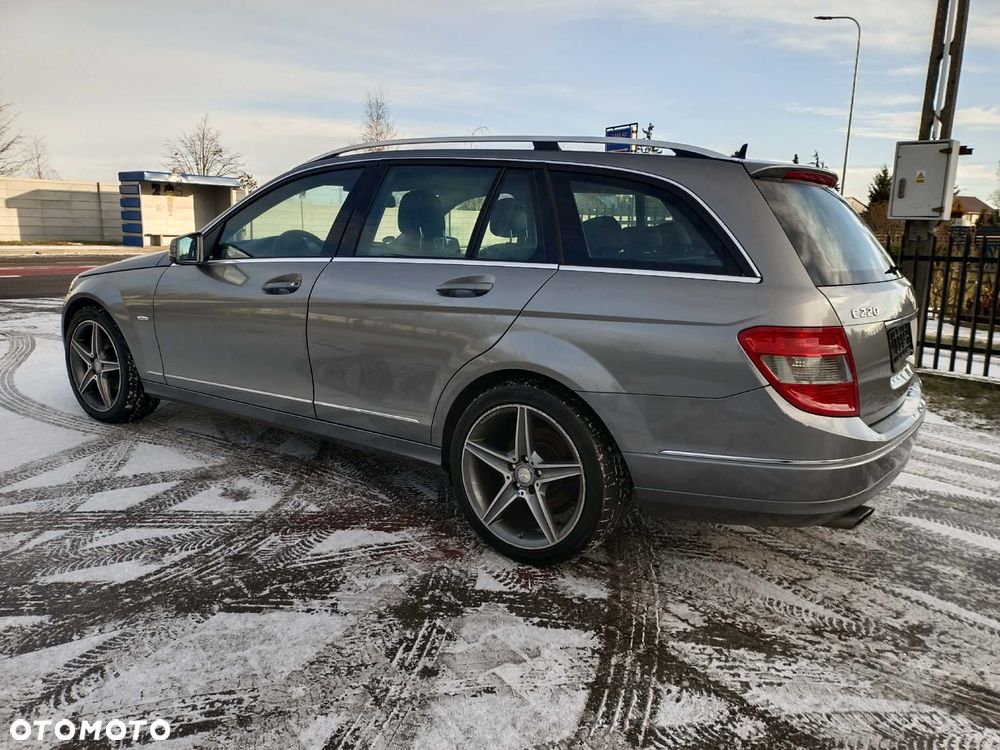 Mercedes-Benz Klasa C 220 CDI DPF Avantgarde - 8