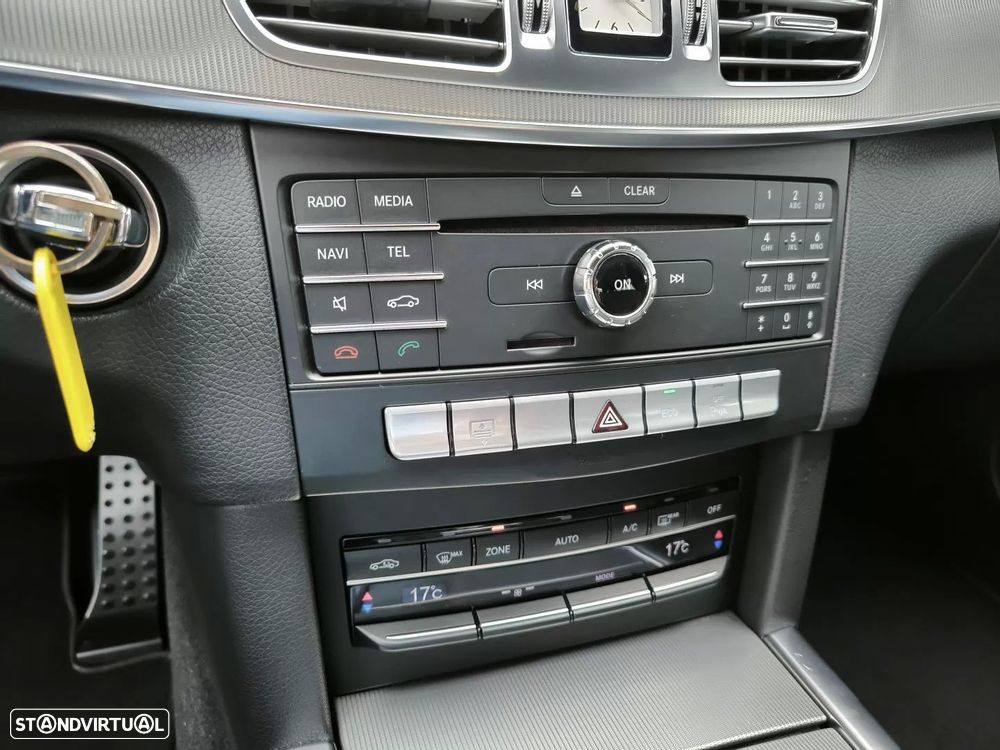 Mercedes-Benz E 250 BlueTEC Avantgarde Auto - 34