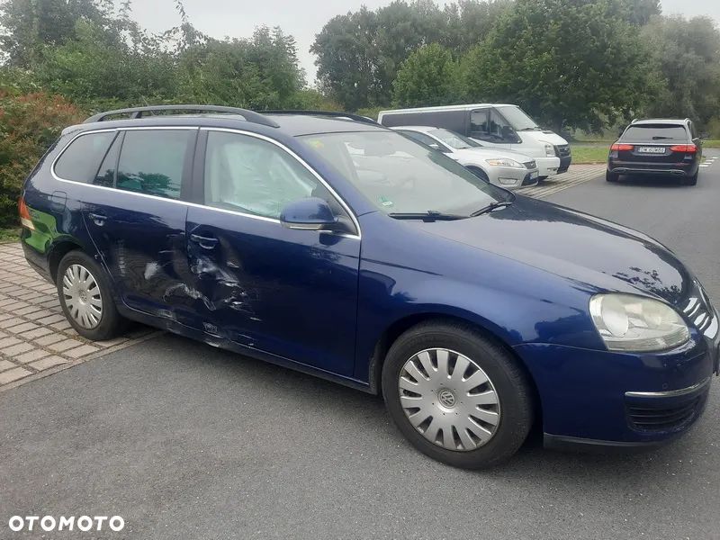 Volkswagen Golf Variant - 11