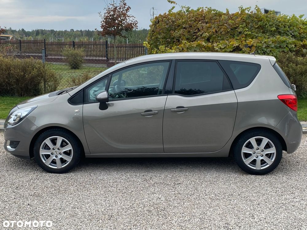 Opel Meriva - 11