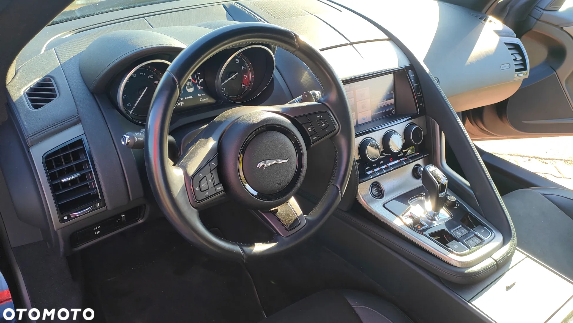 Jaguar F-Type Cabriolet - 8