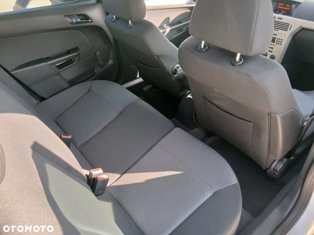 Opel Astra 1.6 Style - 9
