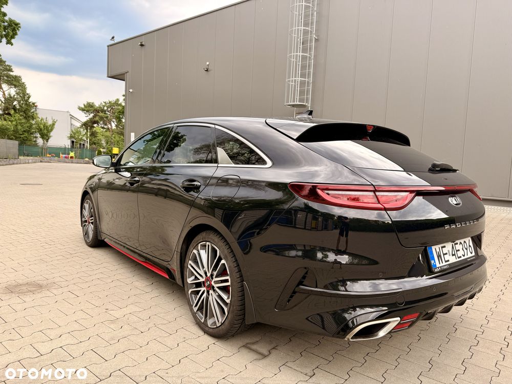 Kia ProCeed 1.6 T-GDI GT DCT - 4