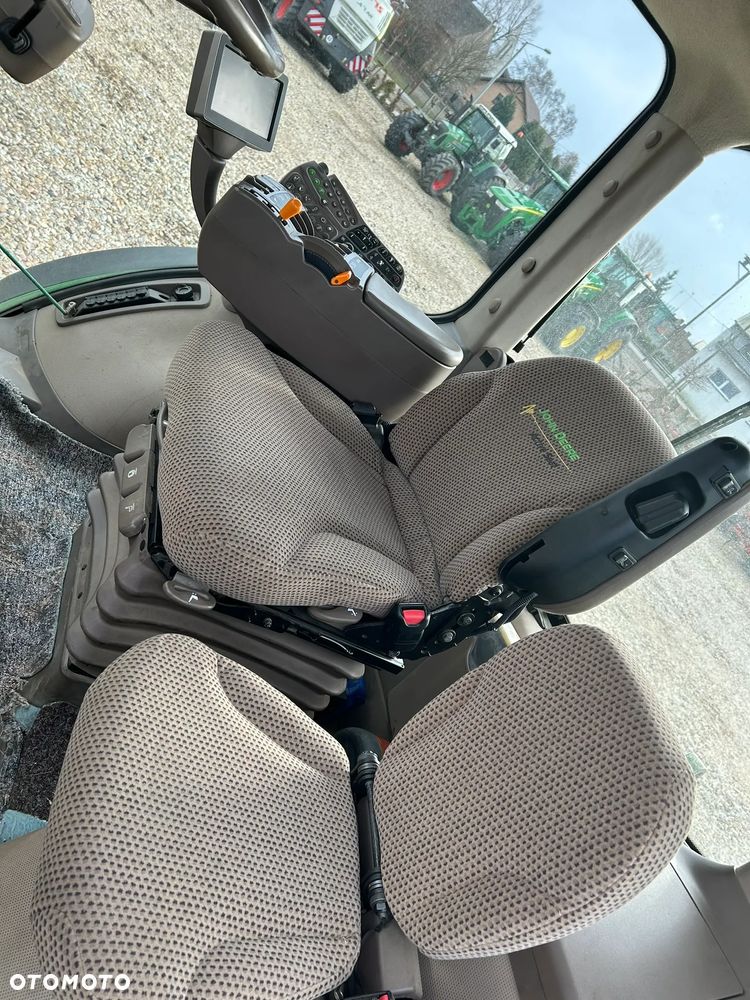 John Deere 8310R - 8