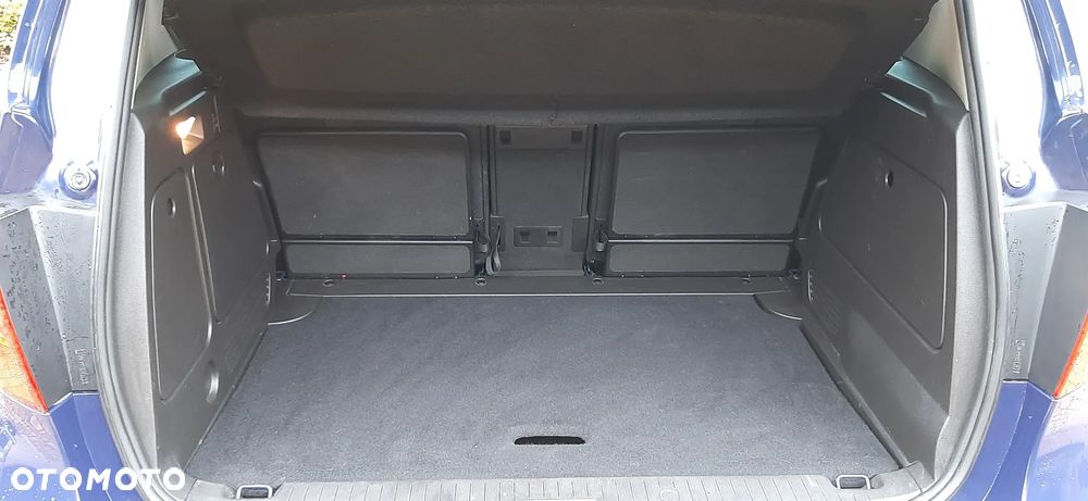 Opel Meriva - 13