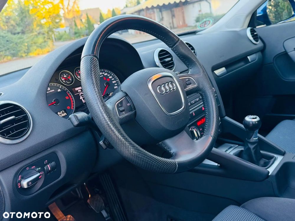 Audi A3 Sportback 1.6 TDI DPF Ambition - 37