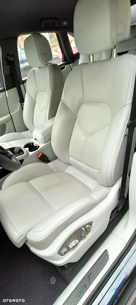 Porsche Macan T - 17