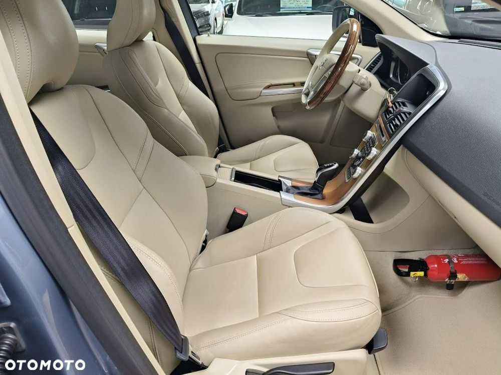 Volvo XC 60 D3 Geartronic Summum - 19