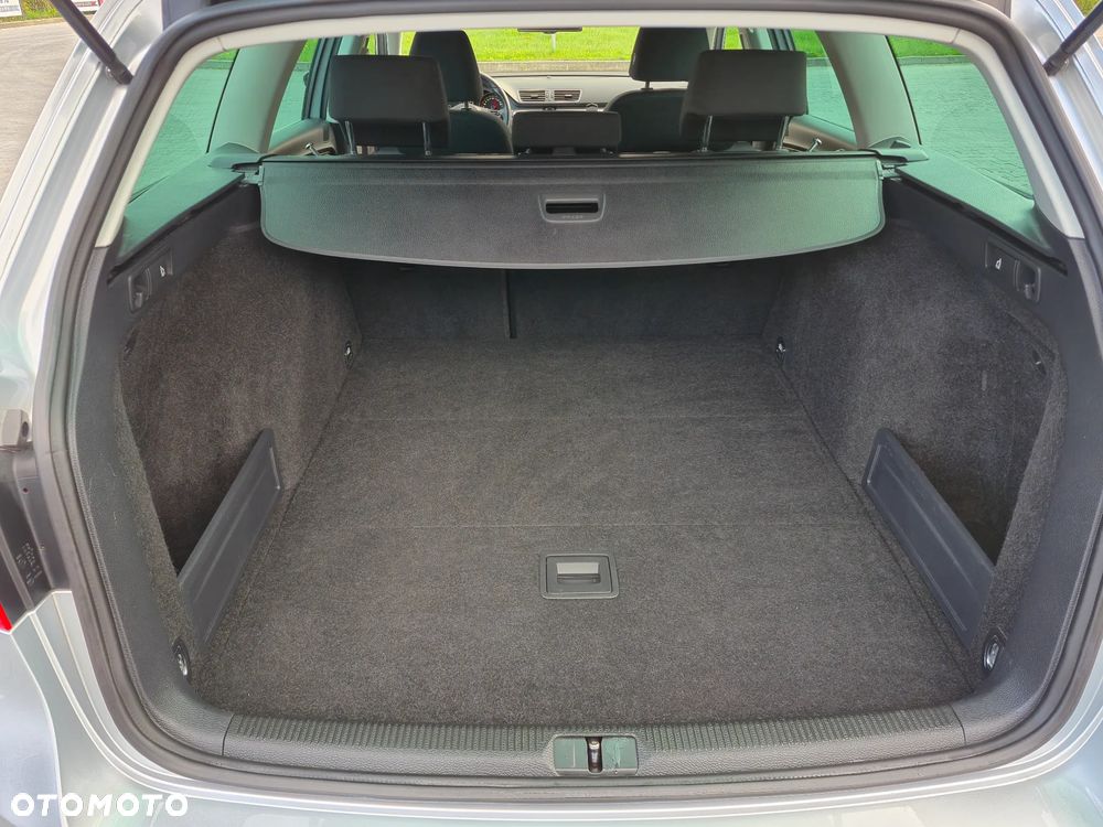 Volkswagen Passat 2.0 TDI BlueMotion Technology Comfortline - 19