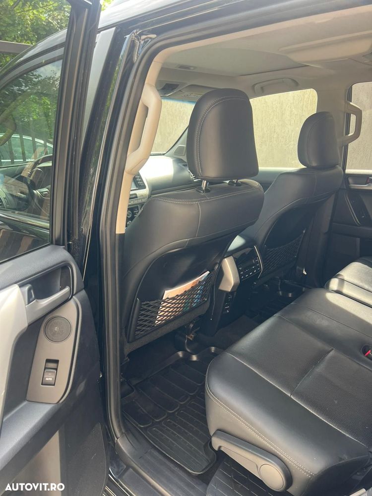 Toyota Land Cruiser 2.8l D-4D 204 CP A/T 7 locuri Luxury AVS Black - 4