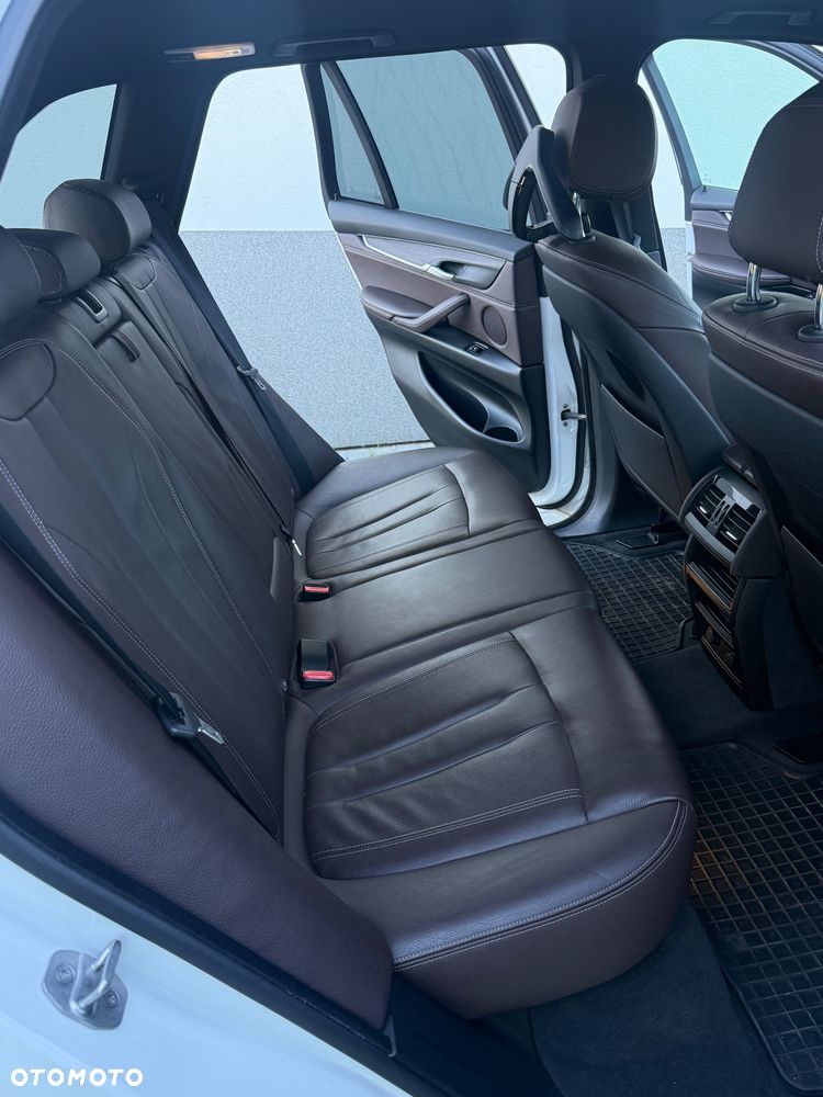 BMW X5 xDrive30d - 14