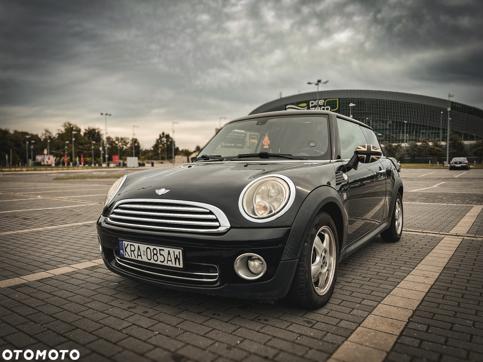 MINI ONE Standard - 10