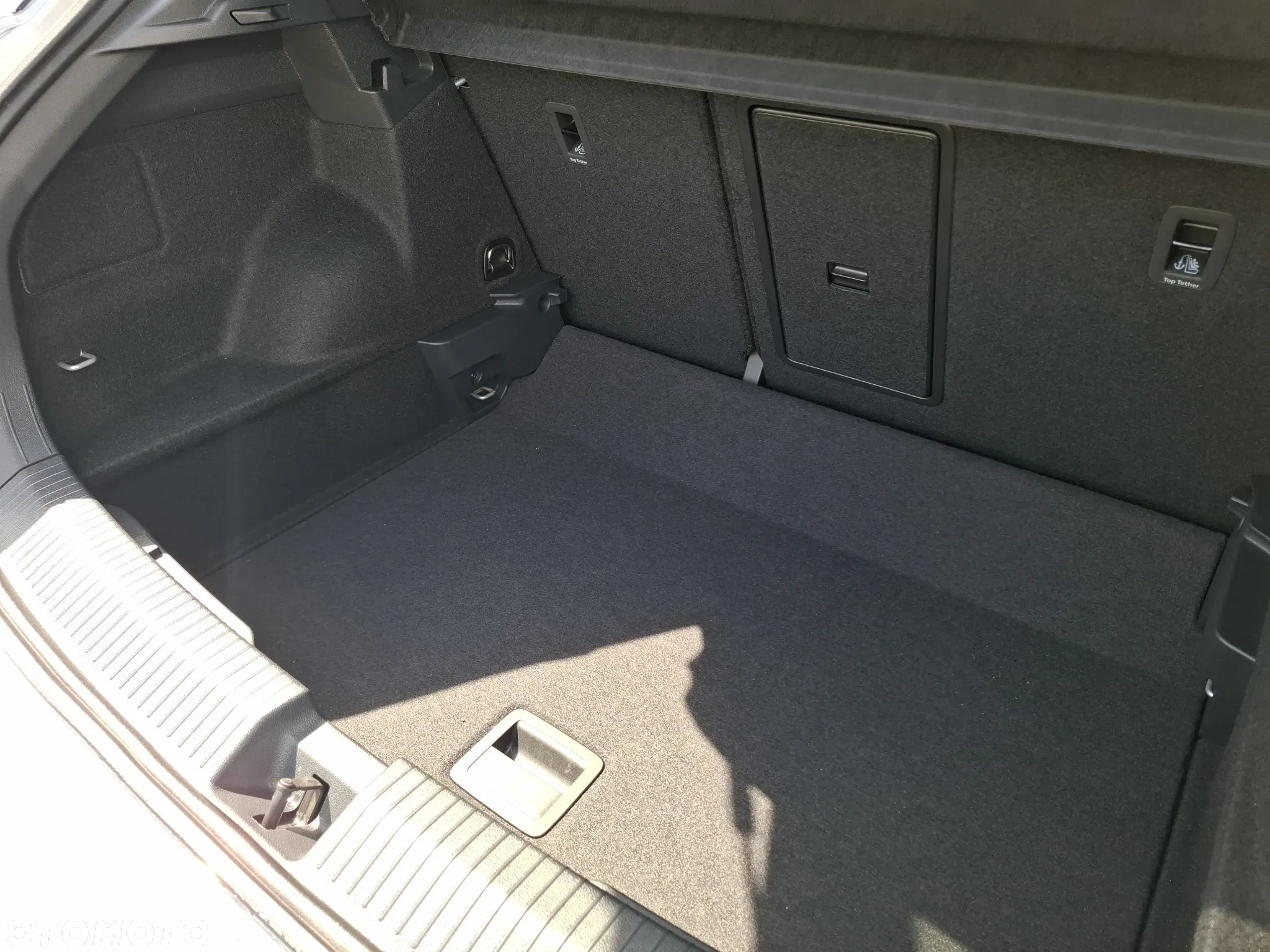 Volkswagen T-Roc 1.5 TSI Life Plus DSG - 11