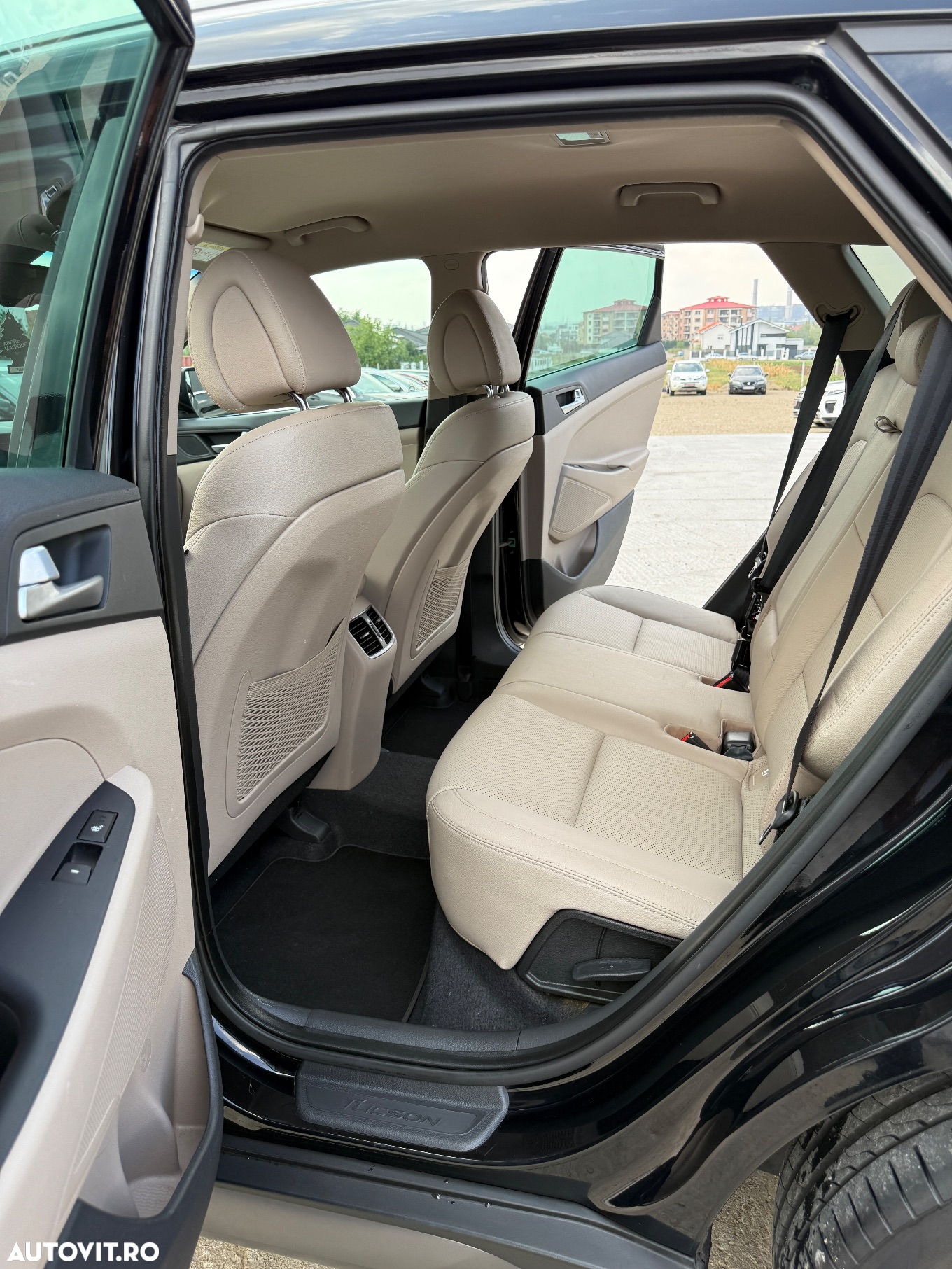 Hyundai Tucson blue 1.7 CRDi 2WD DCT Premium - 8