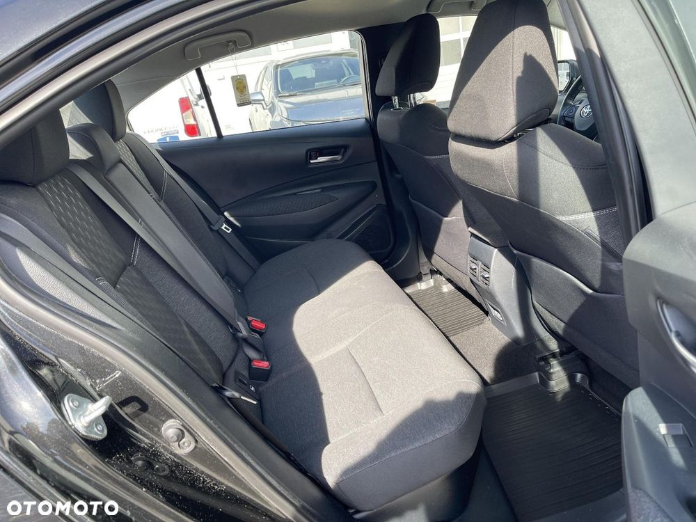 Toyota Corolla - 13