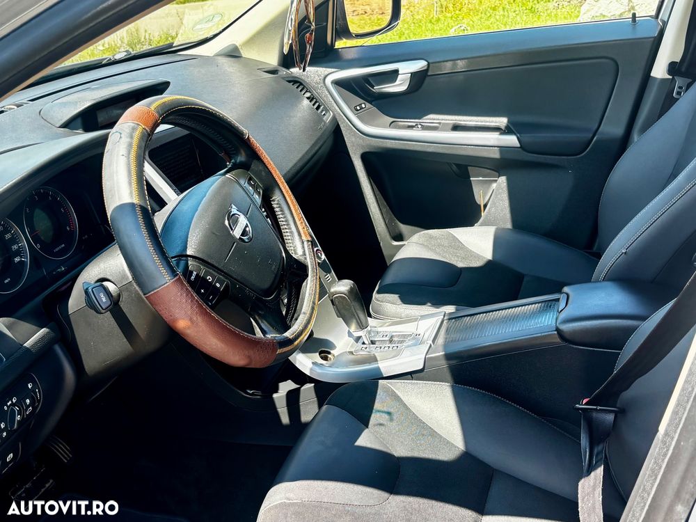 Volvo XC 60 2.4D AWD Aut. - 7