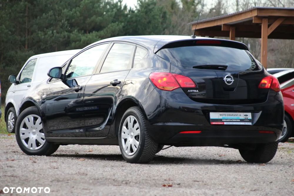 Opel Astra 1.6 ENERGY - 13