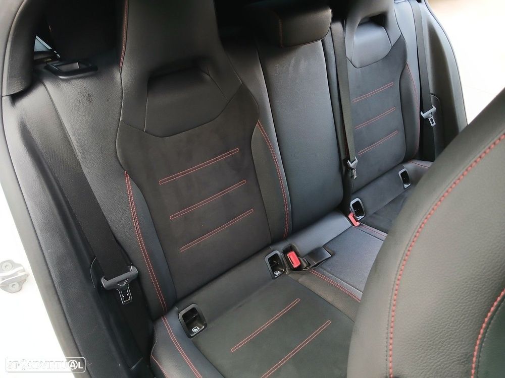 Mercedes-Benz A 200 d 4Matic 8G-DCT AMG Line - 13