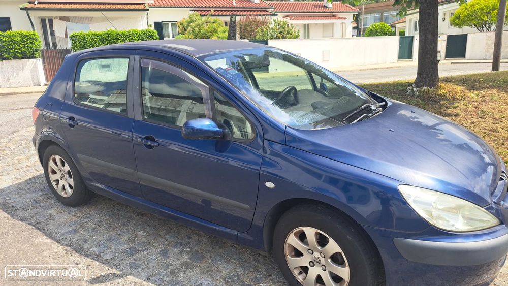 Peugeot 307 - 1