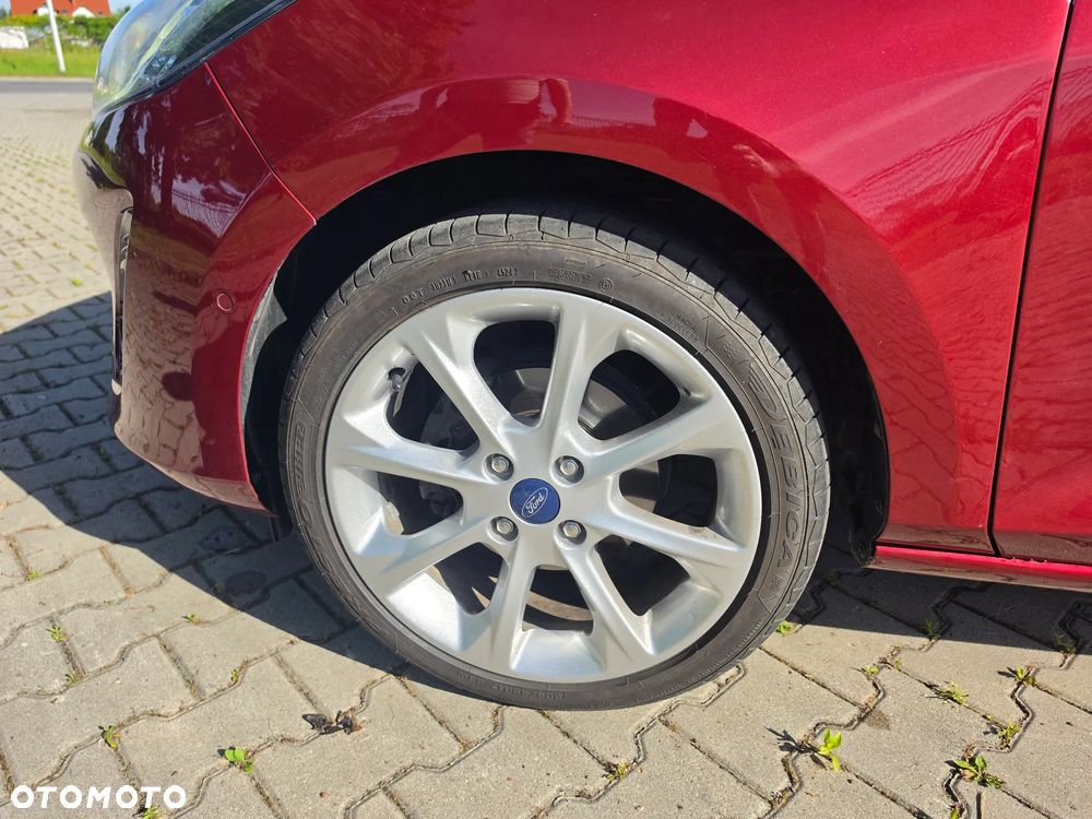 Ford Fiesta 1.0 EcoBoost S&S TITANIUM - 19