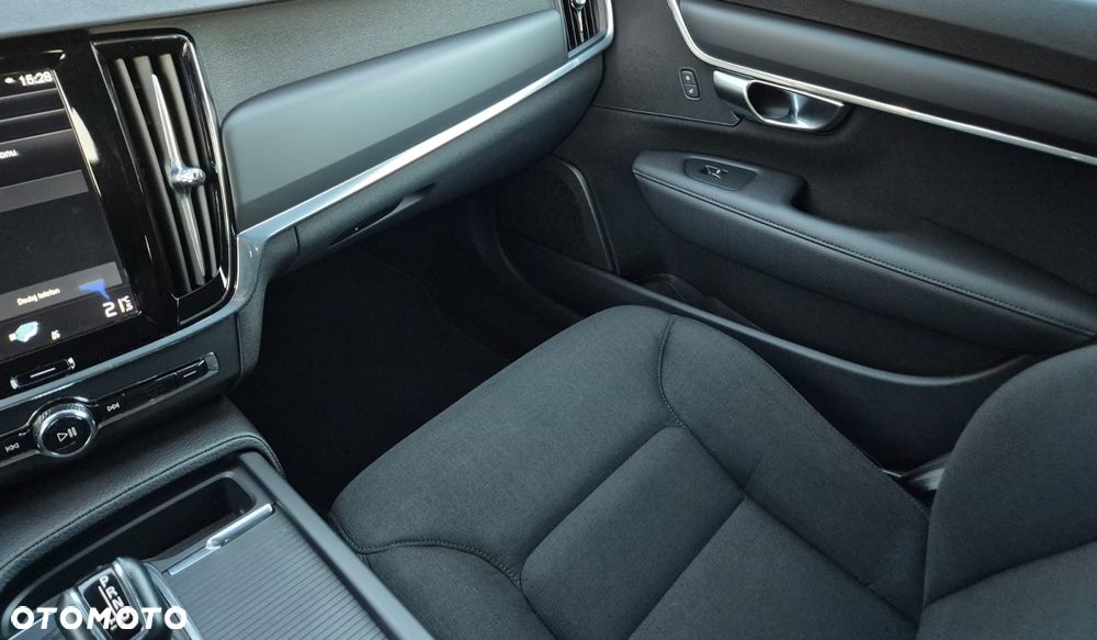 Volvo V90 D4 Kinetic - 13