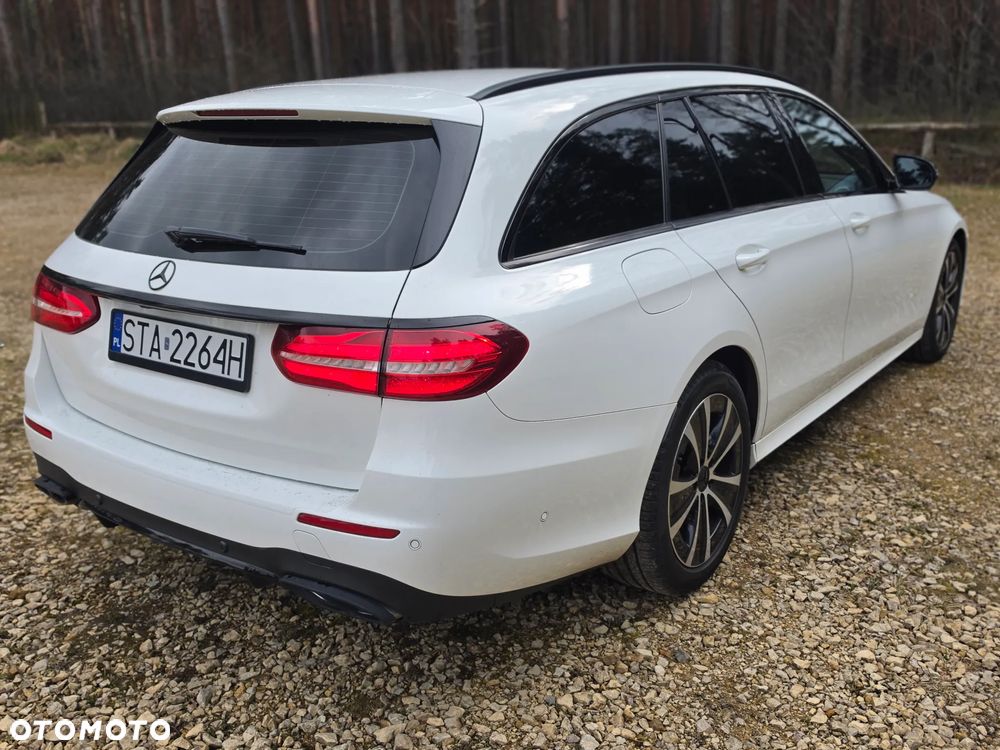 Mercedes-Benz Klasa E 400 d 4Matic 9G-TRONIC AMG Line - 4