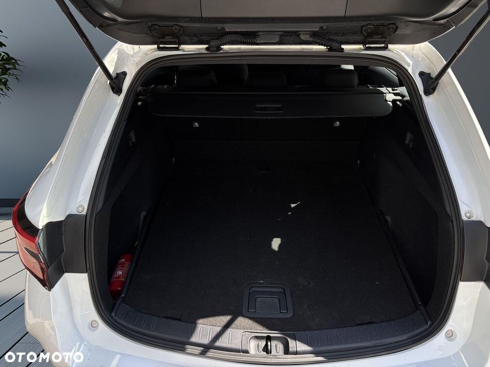 Toyota Corolla 1.8 Hybrid Comfort - 13