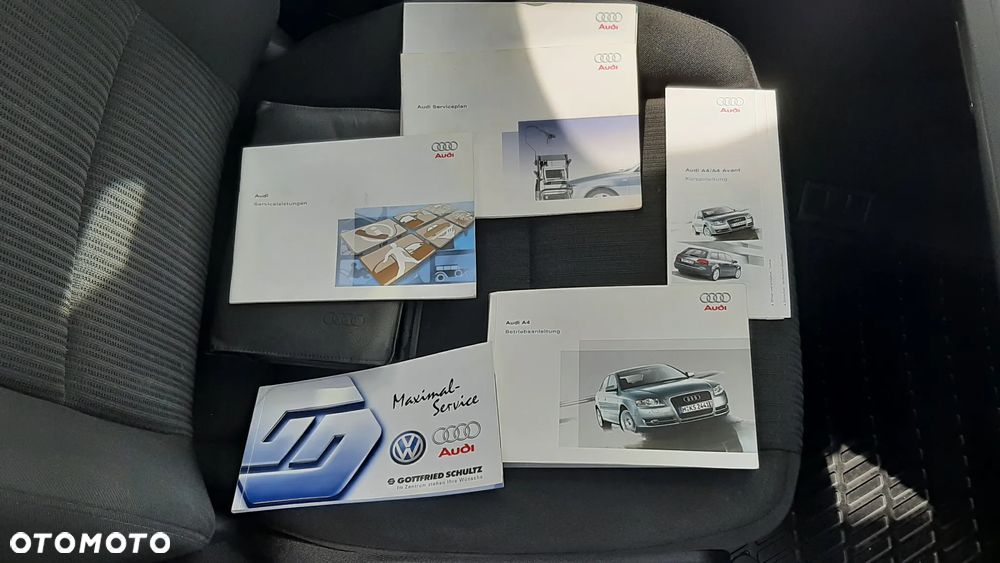 Audi A4 Limousine - 16