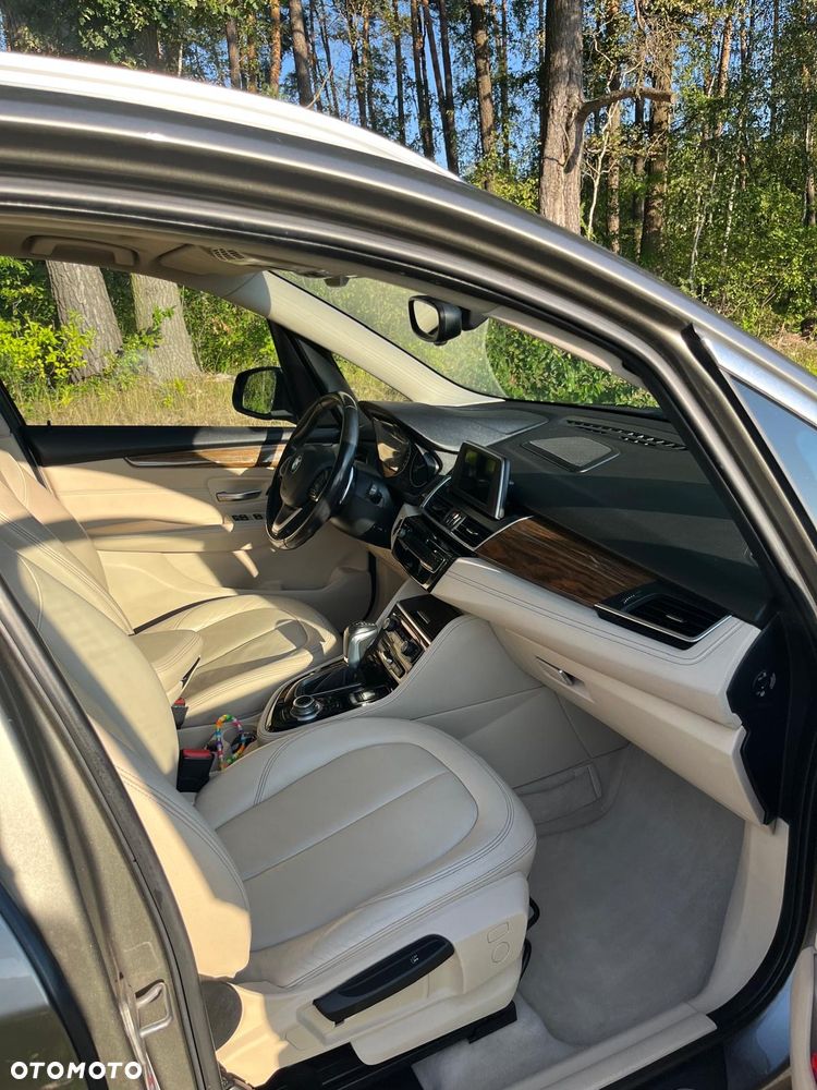BMW Seria 2 218d Luxury Line - 13