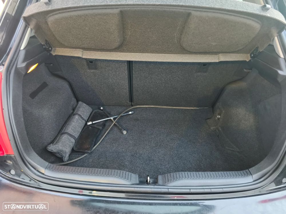 Toyota Auris 1.4 VVT-i AC+VSC - 22