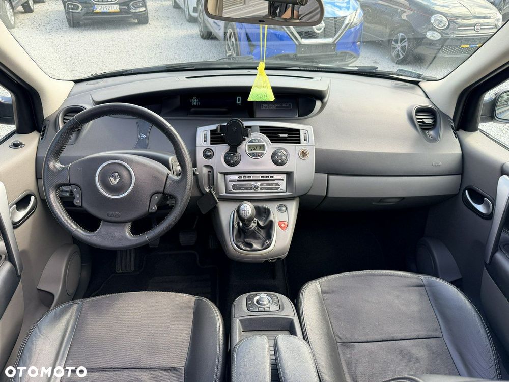 Renault Scenic 2.0 16V Privilege - 30