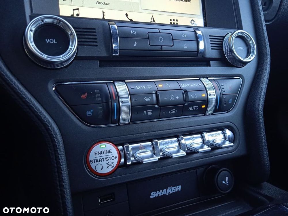 Ford Mustang 5.0 V8 GT - 27