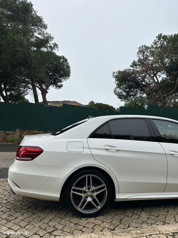 Mercedes-Benz E 300 Bluetec Hybrid Avantgarde - 12