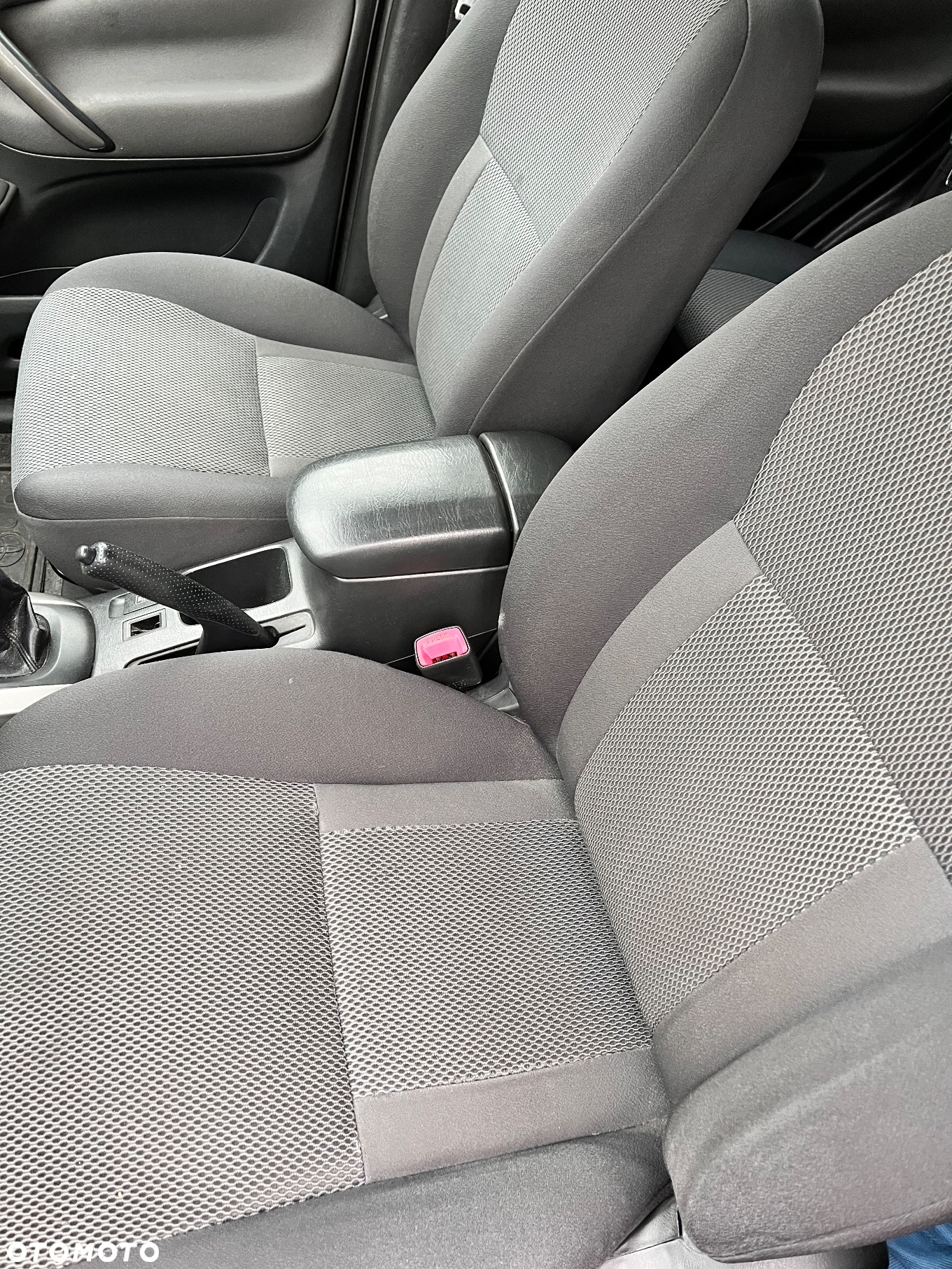 Toyota RAV4 2.0 D-4D 4x4 - 17