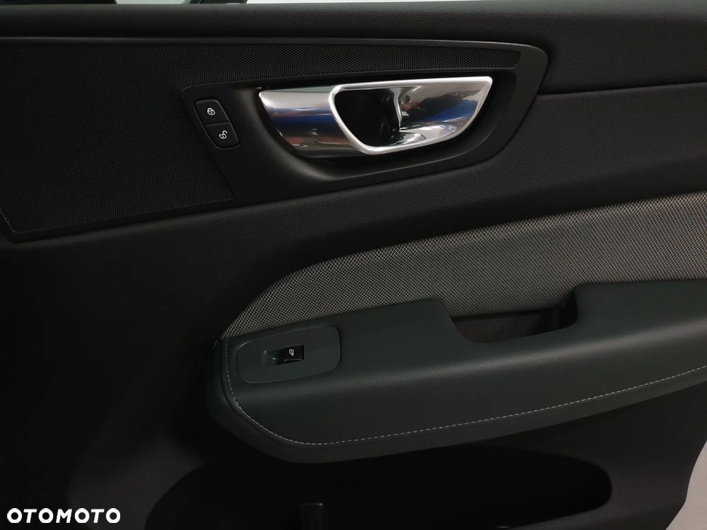 Volvo XC 60 B4 D Geartronic RDesign - 26