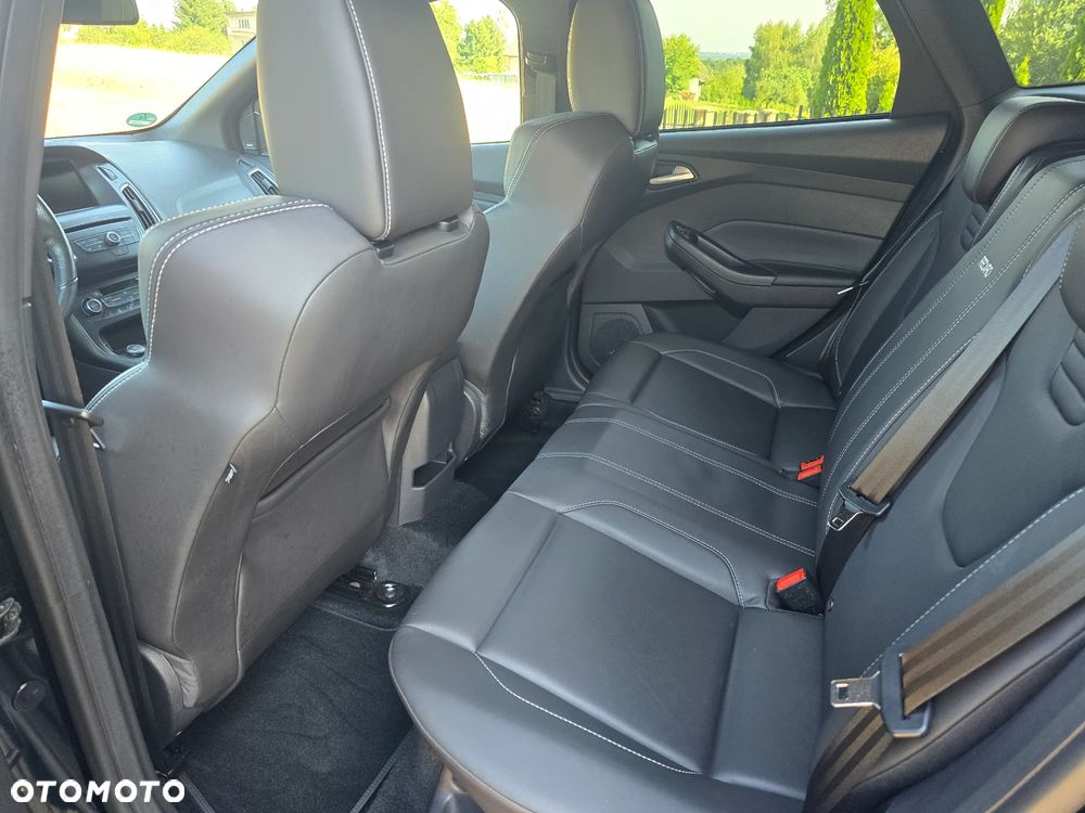 Ford Focus - 31