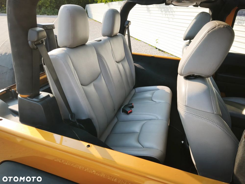 Jeep Wrangler - 27