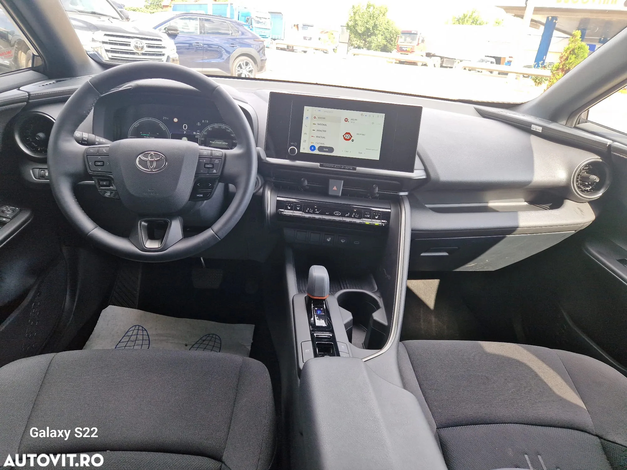 Toyota C-HR - 11
