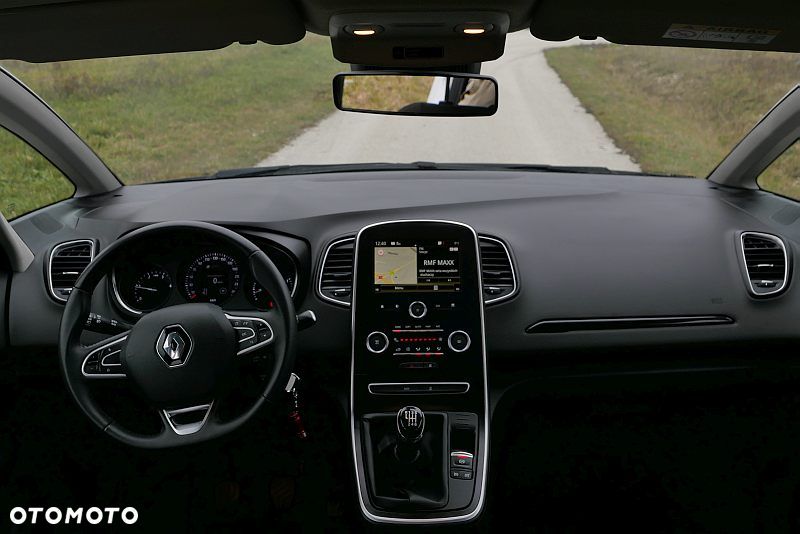 Renault Scenic - 11