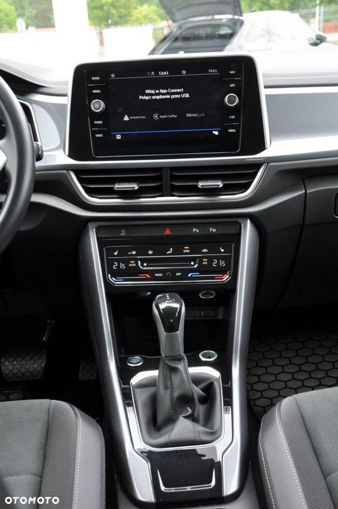 Volkswagen T-Roc 1.5 TSI Style DSG - 25