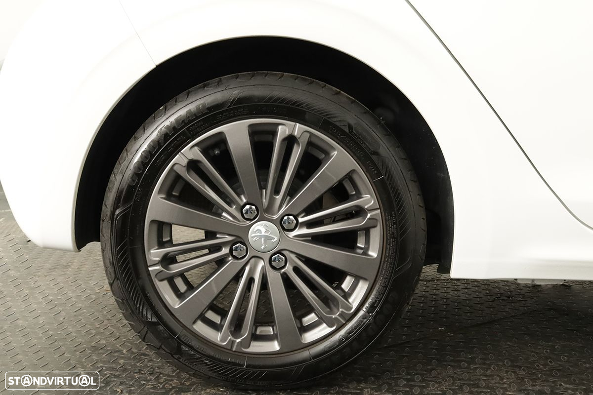 Peugeot 208 1.2 PureTech Style - 5