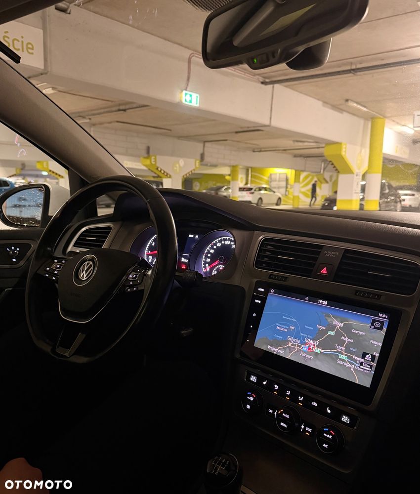Volkswagen Golf - 16