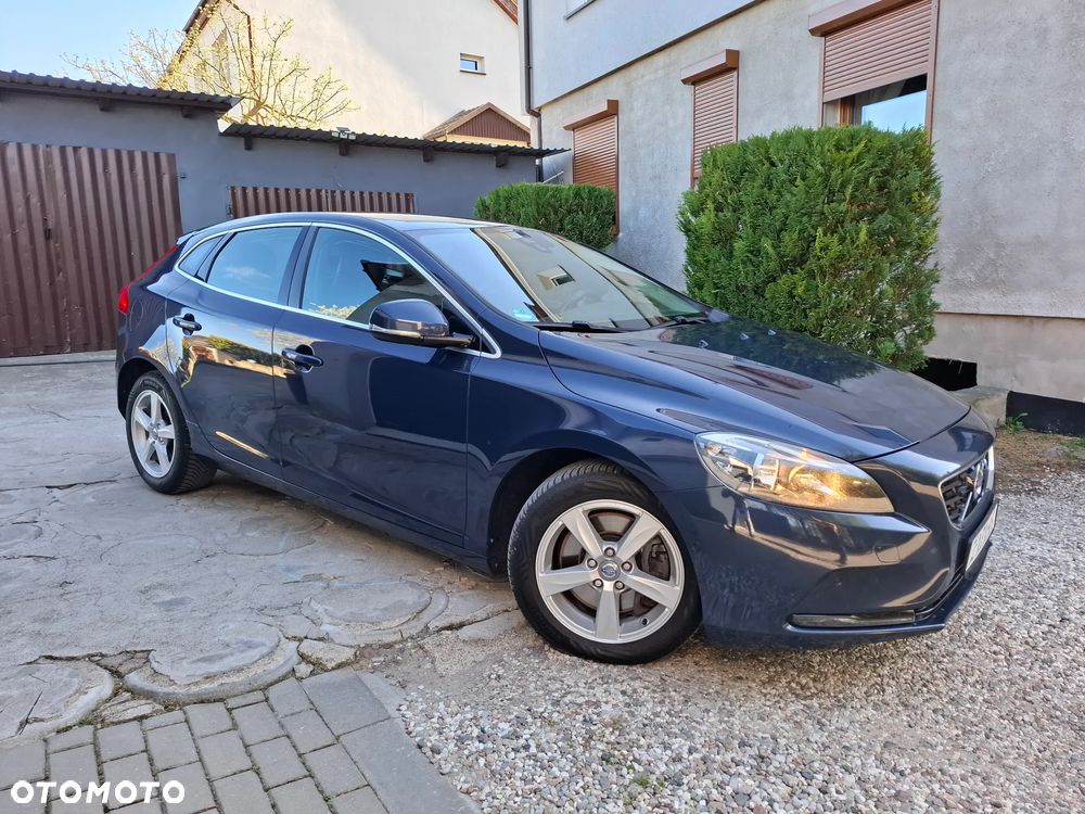 Volvo V40 D4 Ocean Race - 1