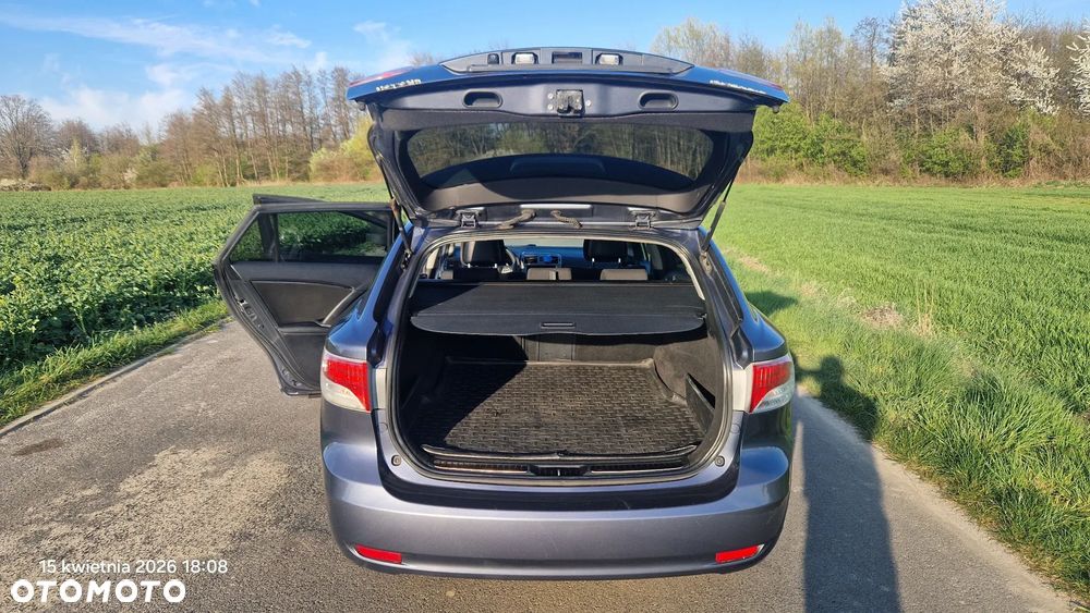 Toyota Avensis 2.2 D-4D Automatik Sol - 19