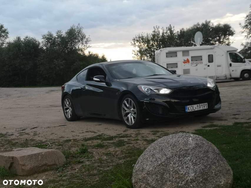 Hyundai Genesis - 4