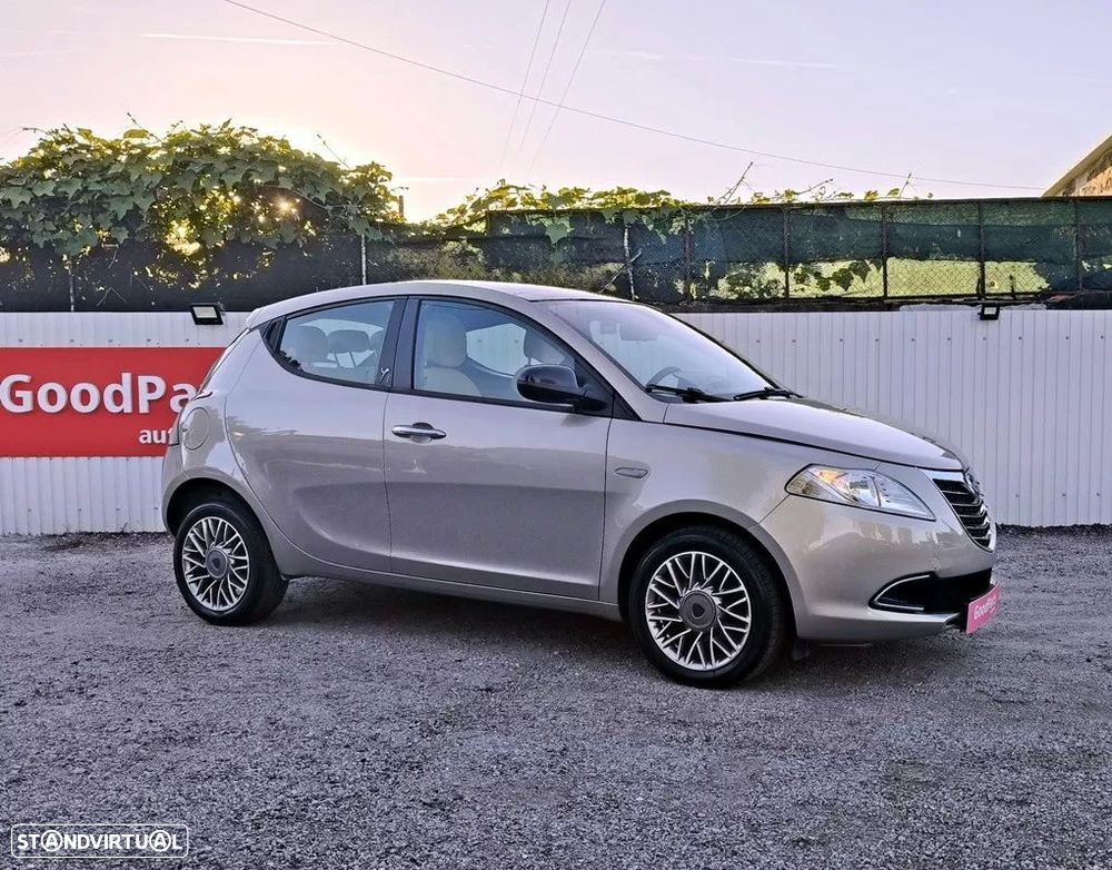 Lancia Ypsilon 1.2 S&S Fashion - 10