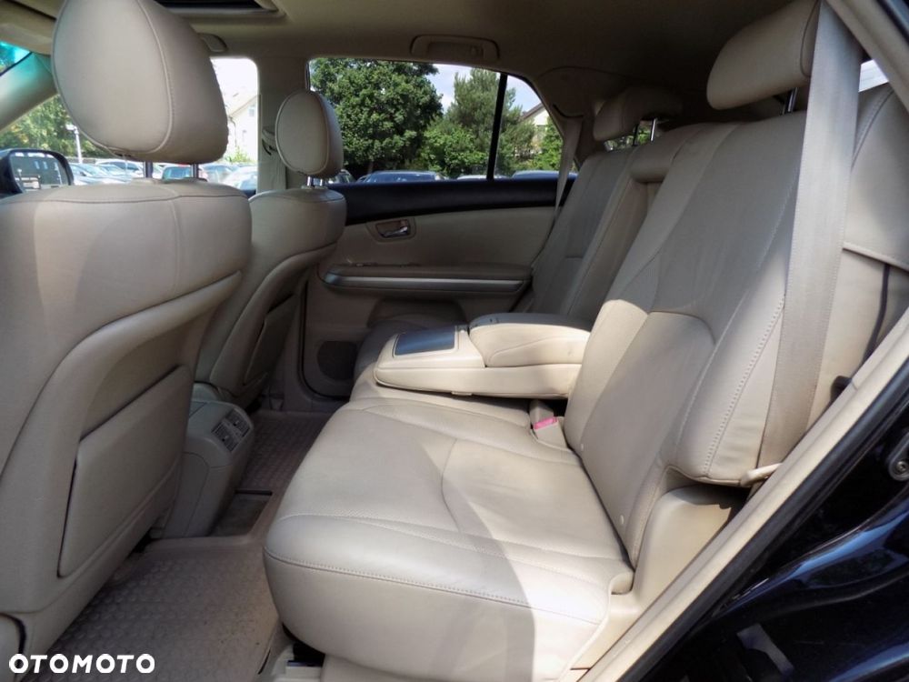 Lexus RX - 8