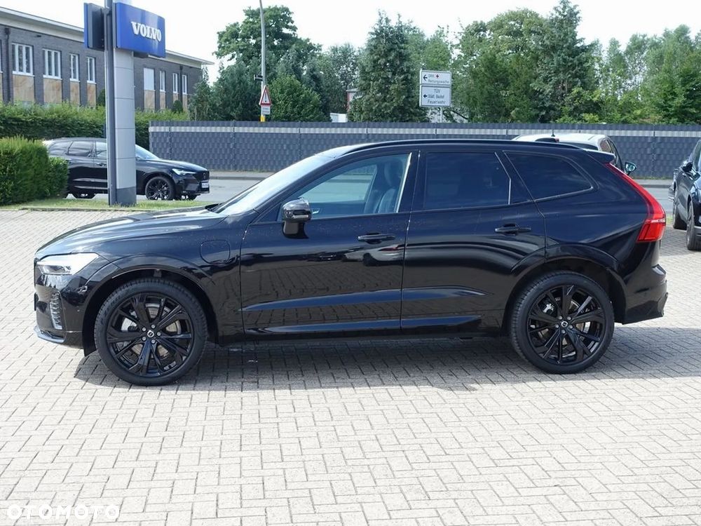Volvo XC 60 T8 AWD Plug-in Hybrid Plus Black Edition - 5
