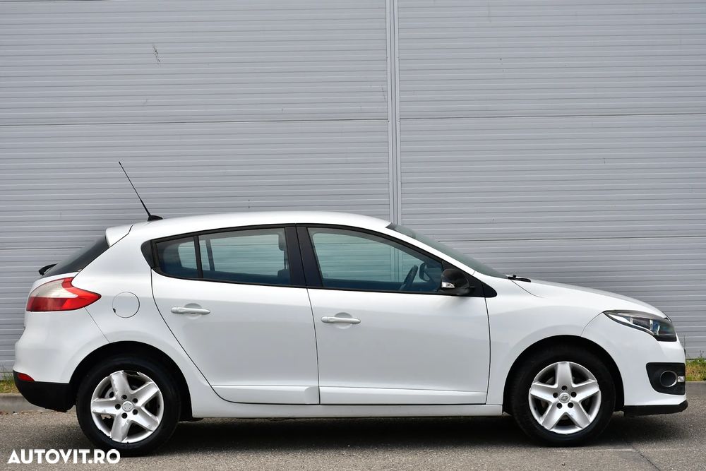 Renault Megane 1.5 dCi Dynamique Aut. - 9